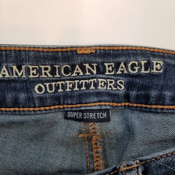 American Eagle Tomgirl Button Fly Distressed Jeans Size 4 - Picture 3 of 10